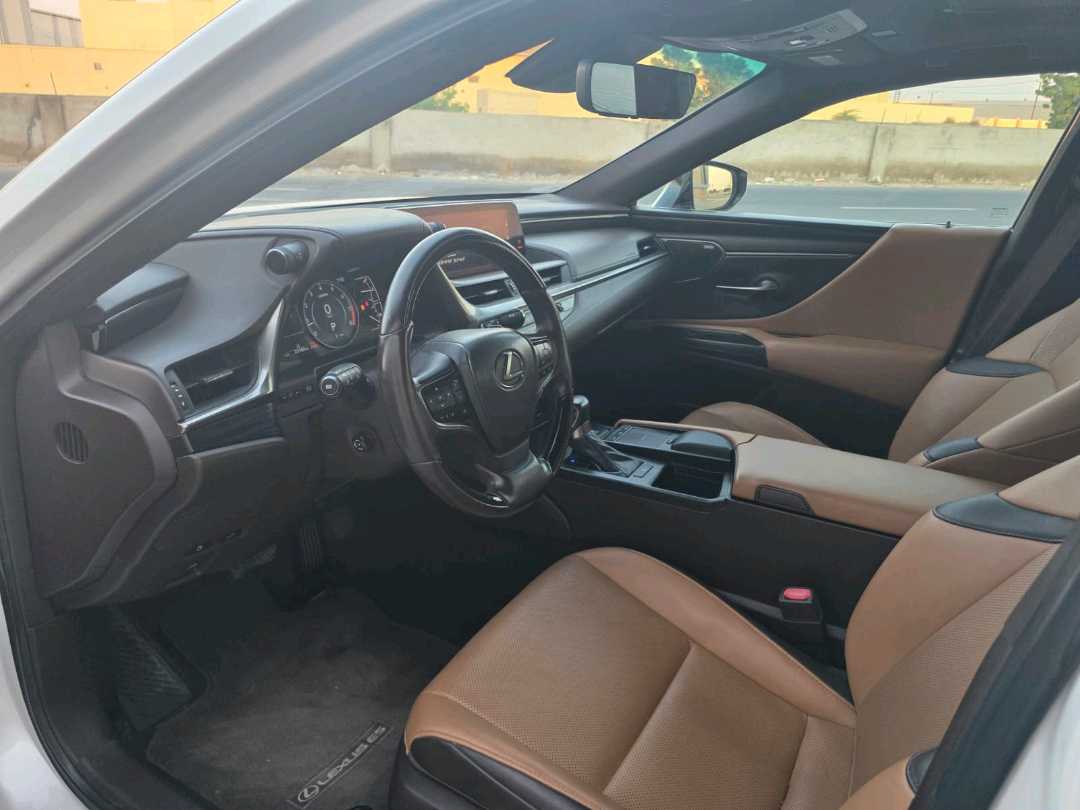 Car Image 2020 LEXUS ES 350