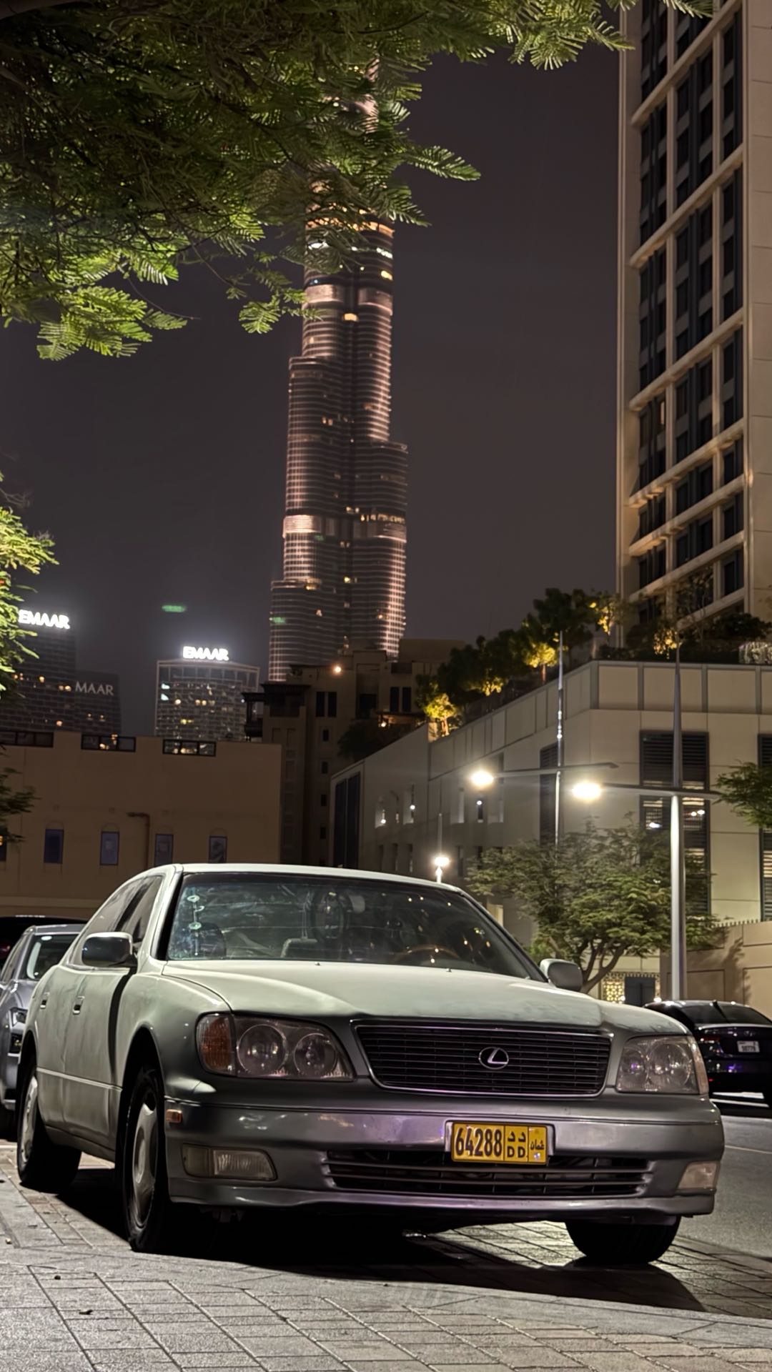 Car Image 1999 LEXUS LS 400