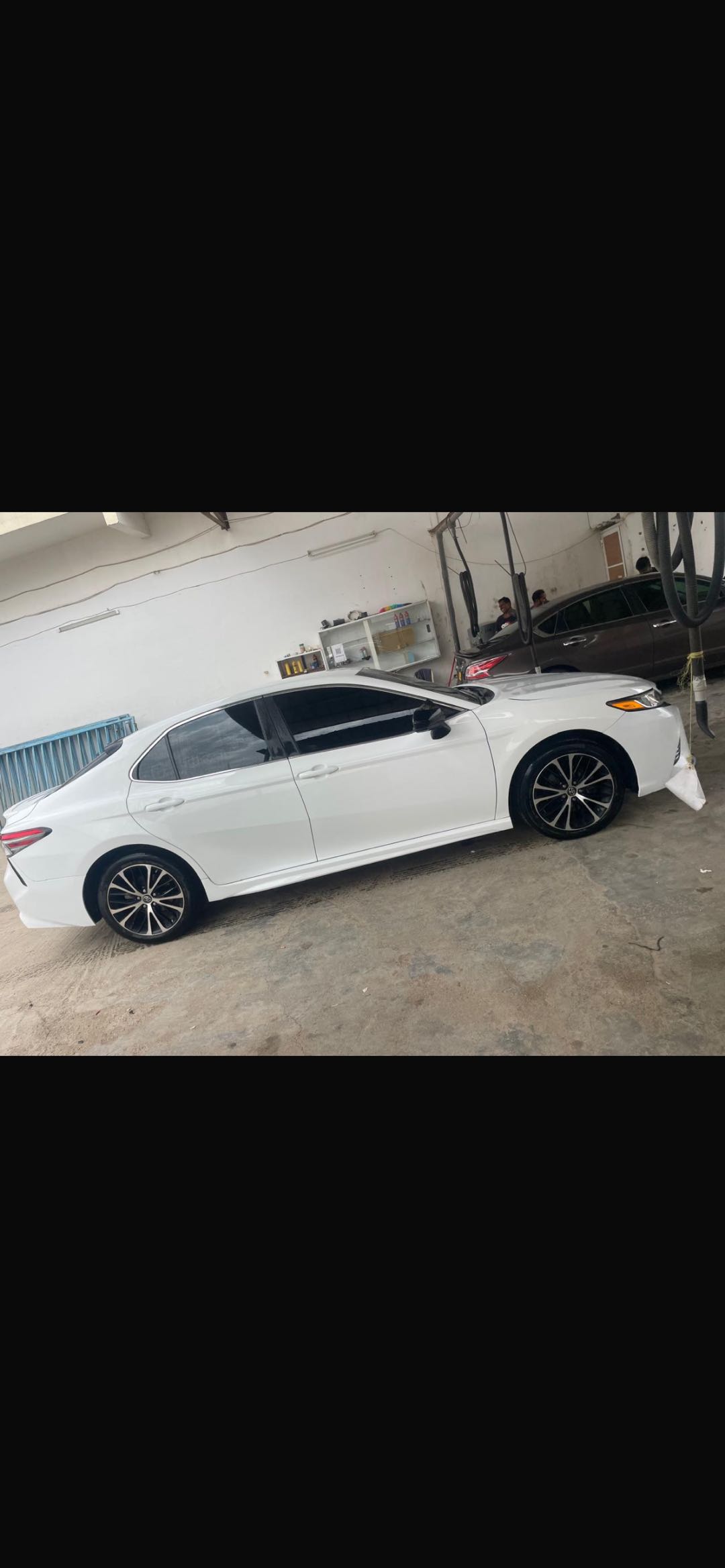 Car Image 2018 TOYOTA CAMRY SE