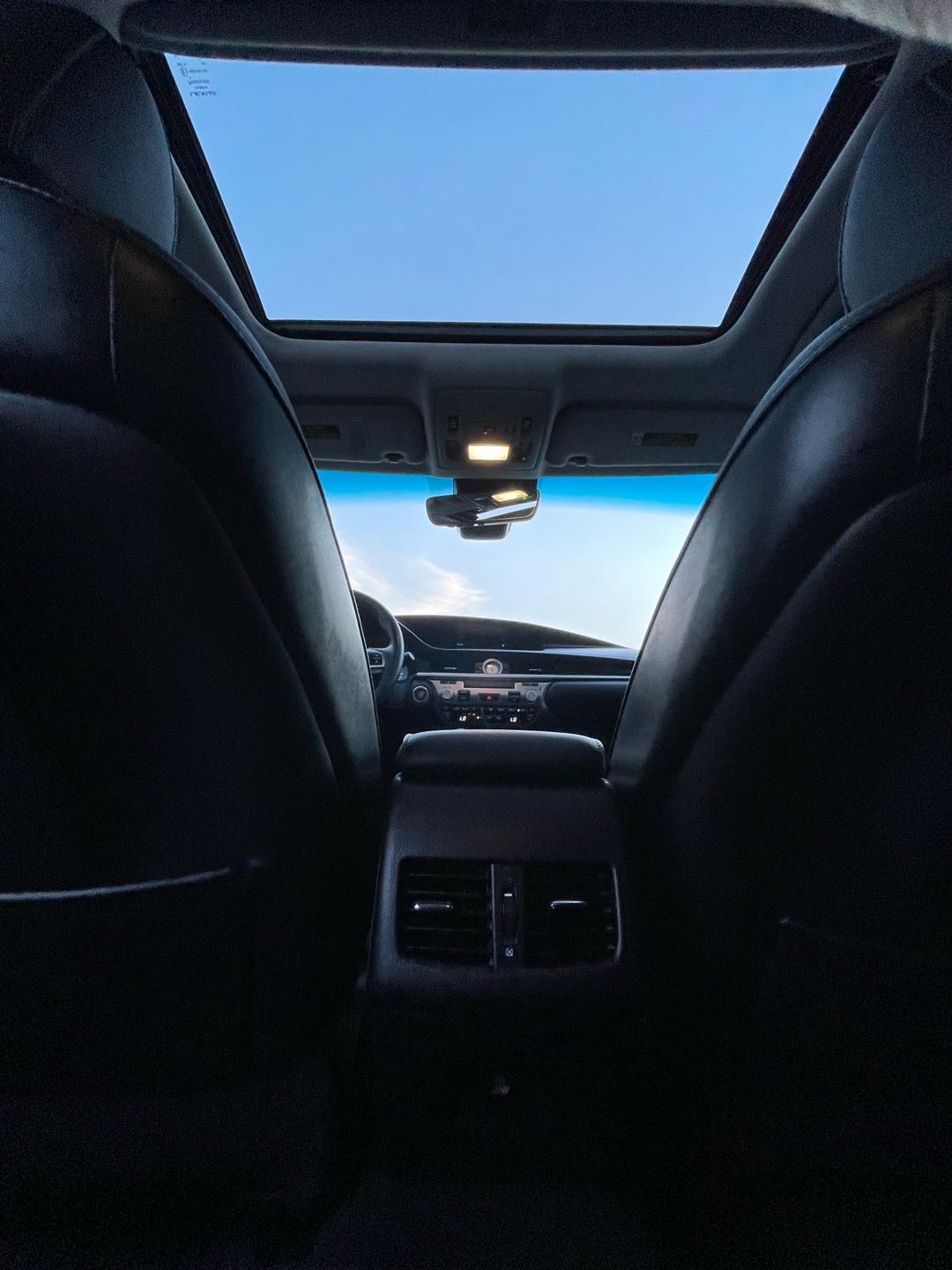 Car Image 2018 LEXUS ES 350