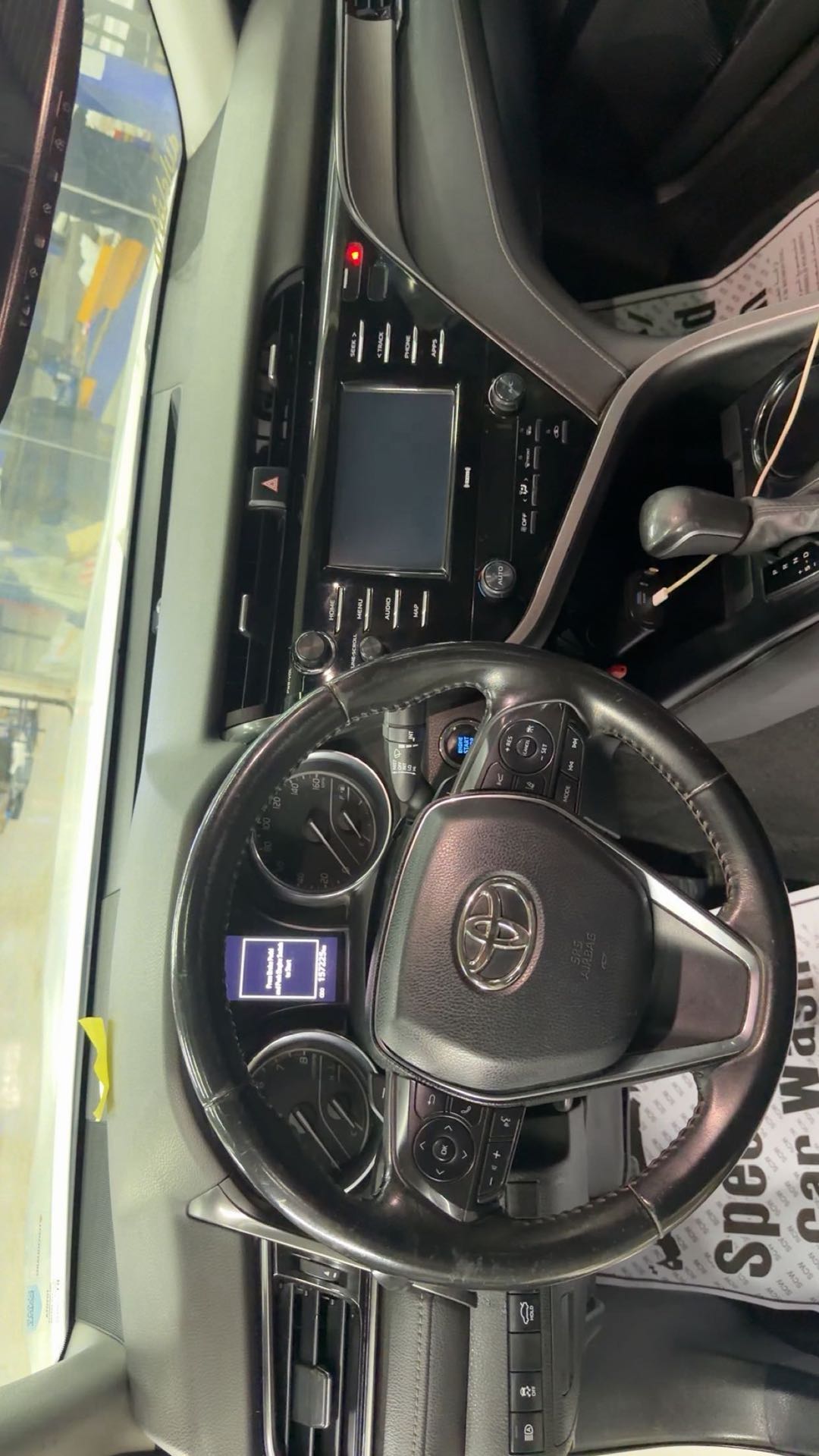 Car Image 2020 TOYOTA CAMRY SE