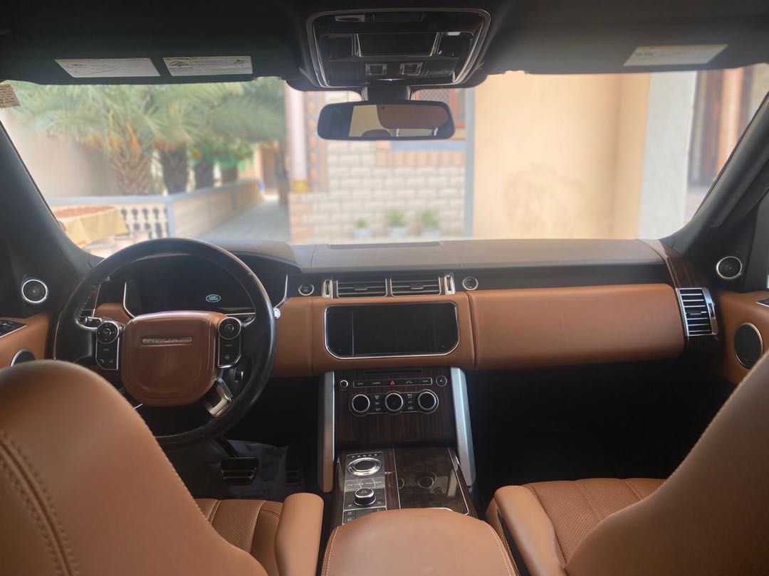 Car Image 2016 LAND ROVER VOGUE 
