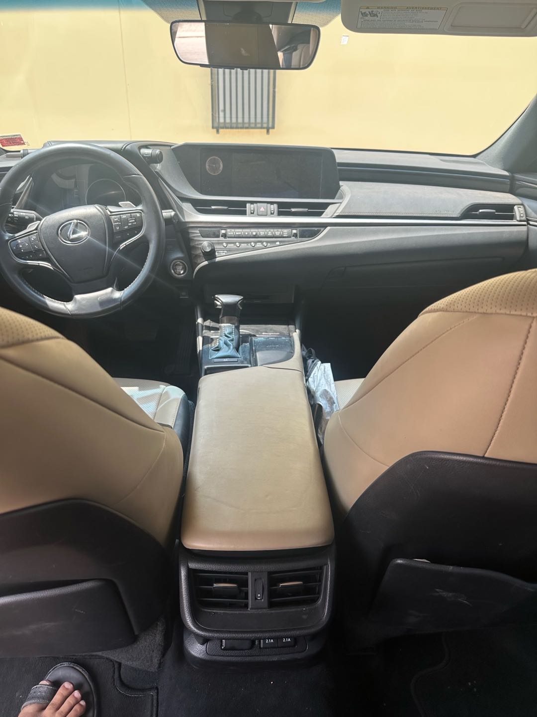 Car Image 2019 LEXUS ES 
