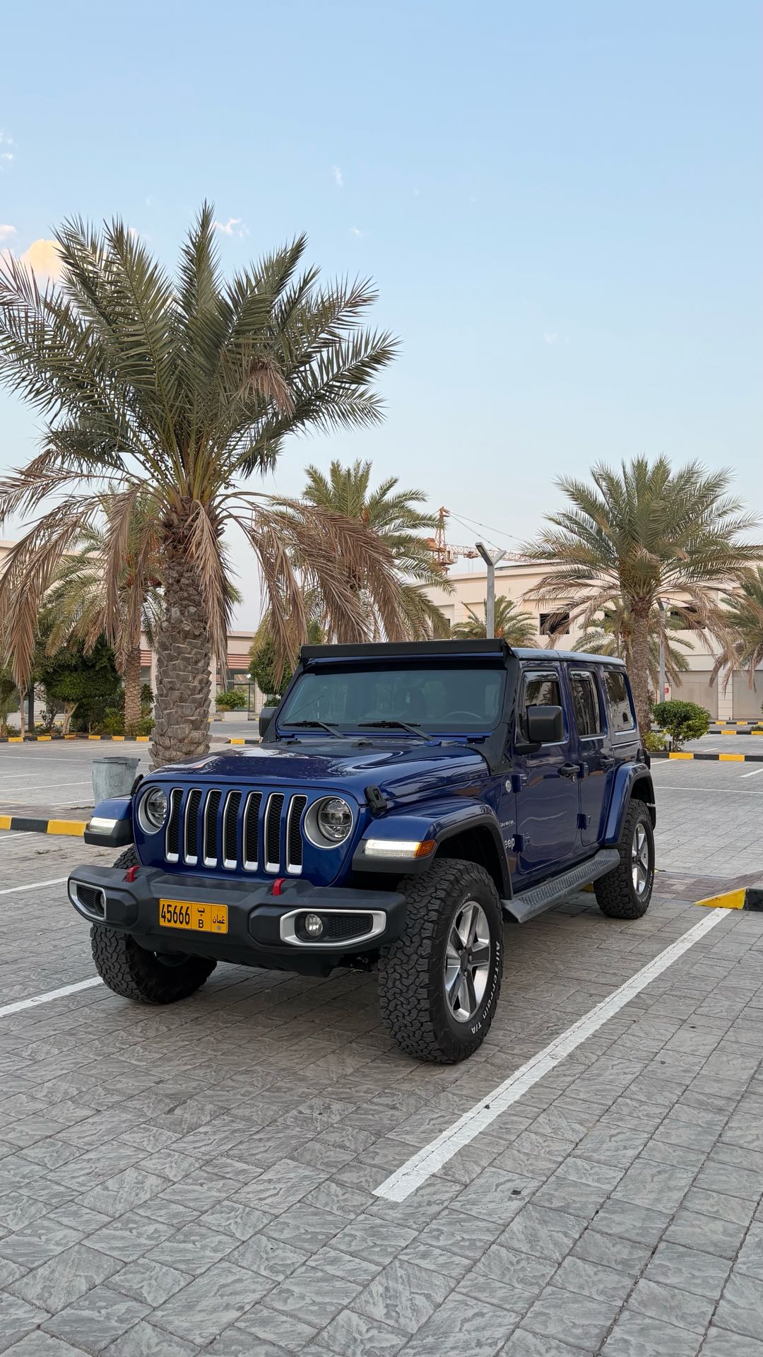 Car Image 2019 JEEP WRANGLER 