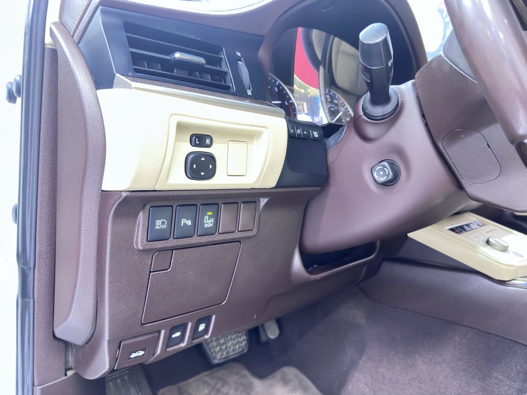 Car Image 2018 LEXUS ES 350