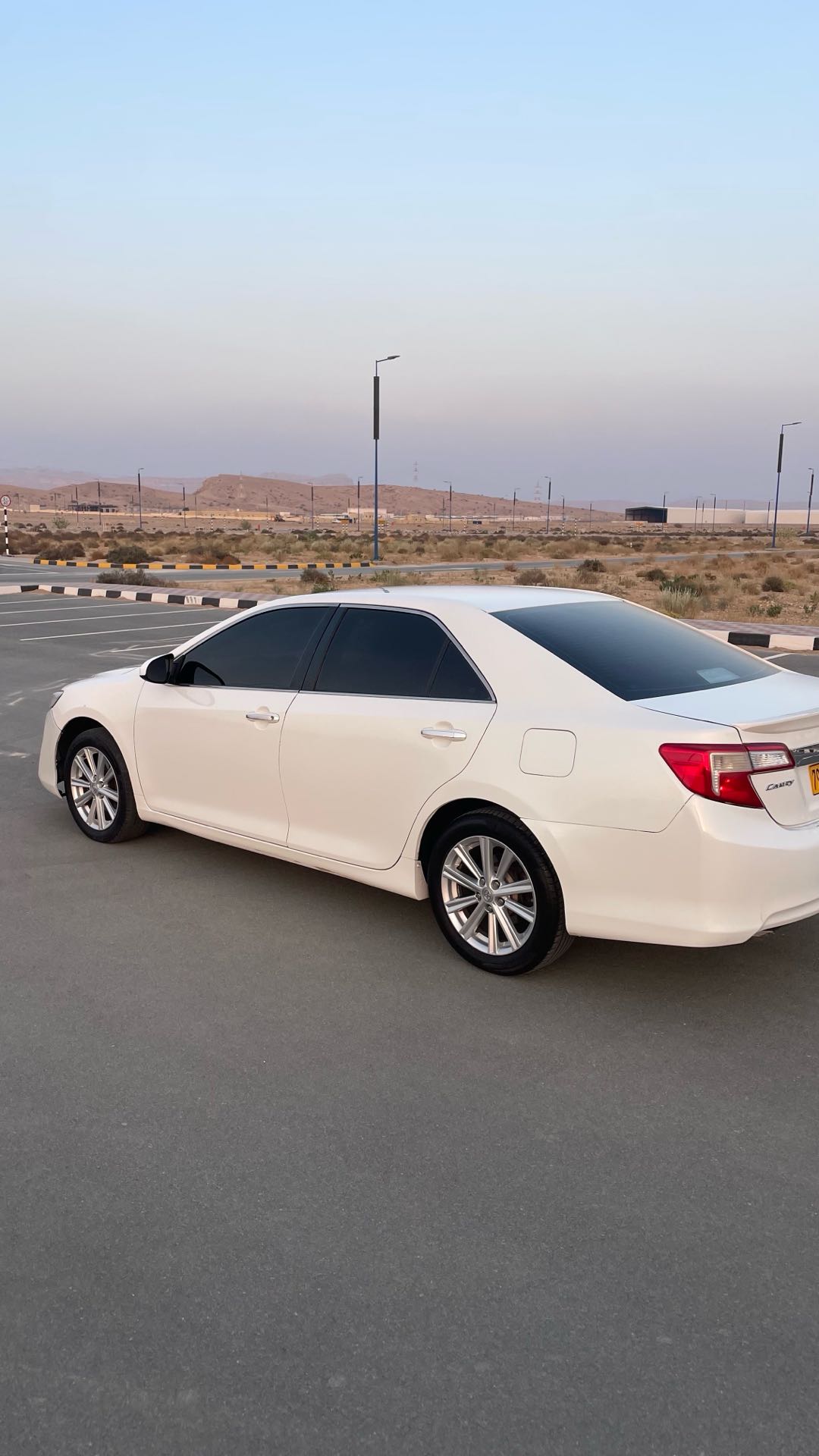 Car Image 2015 TOYOTA CAMRY GLX