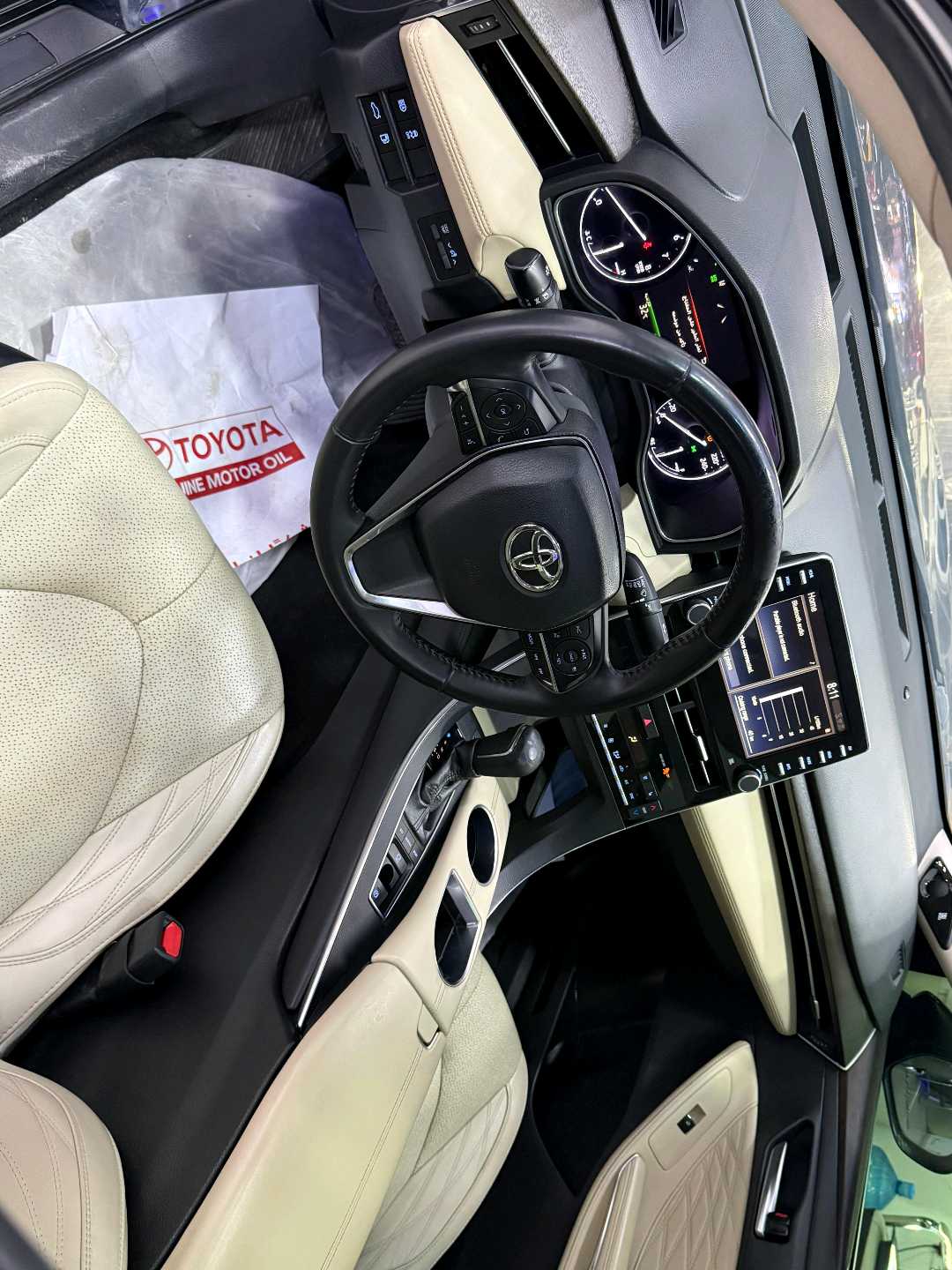 Car Image 2019 TOYOTA AVALON LIMITED