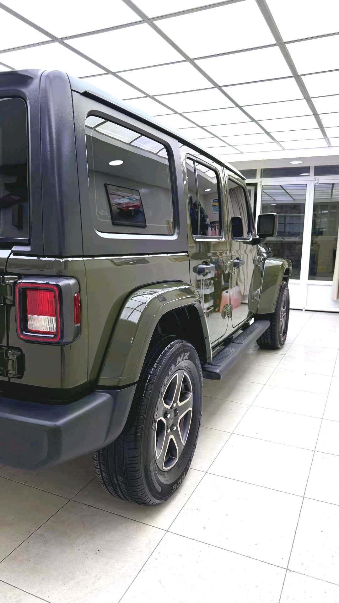 Car Image 2021 JEEP WRANGLER Sport