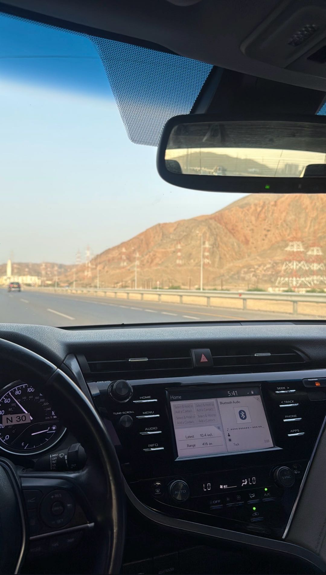 Car Image 2018 TOYOTA CAMRY XLE
