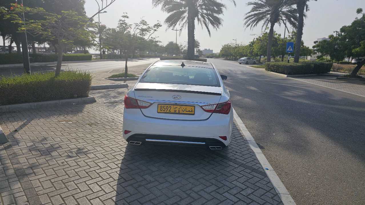 Car Image 2014 HYUNDAI SONATA SE