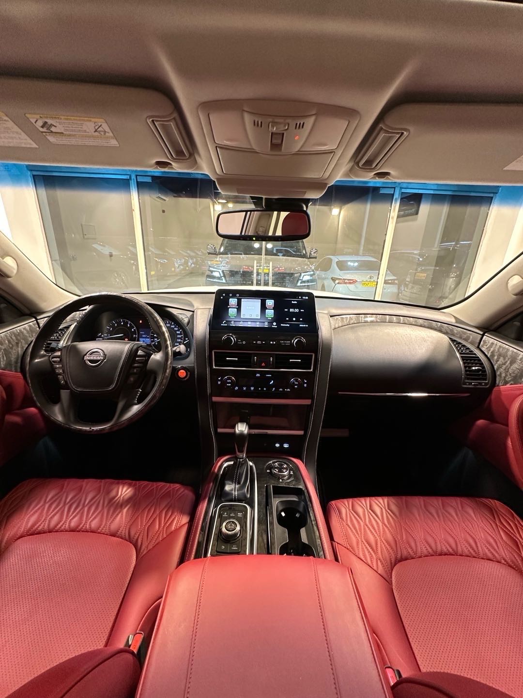 Car Image 2017 NISSAN ARMADA 