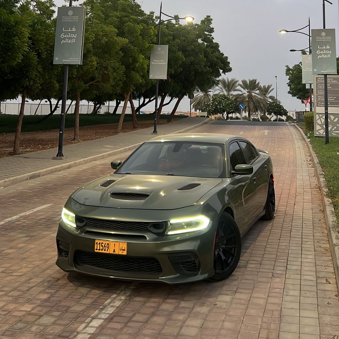 Car Image 2019 DODGE CHARGER SXT