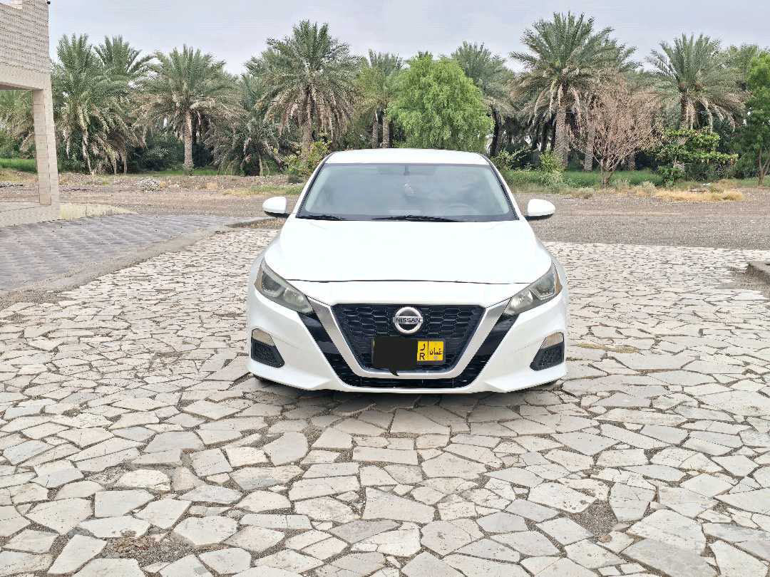 Car Image 2019 NISSAN ALTIMA S