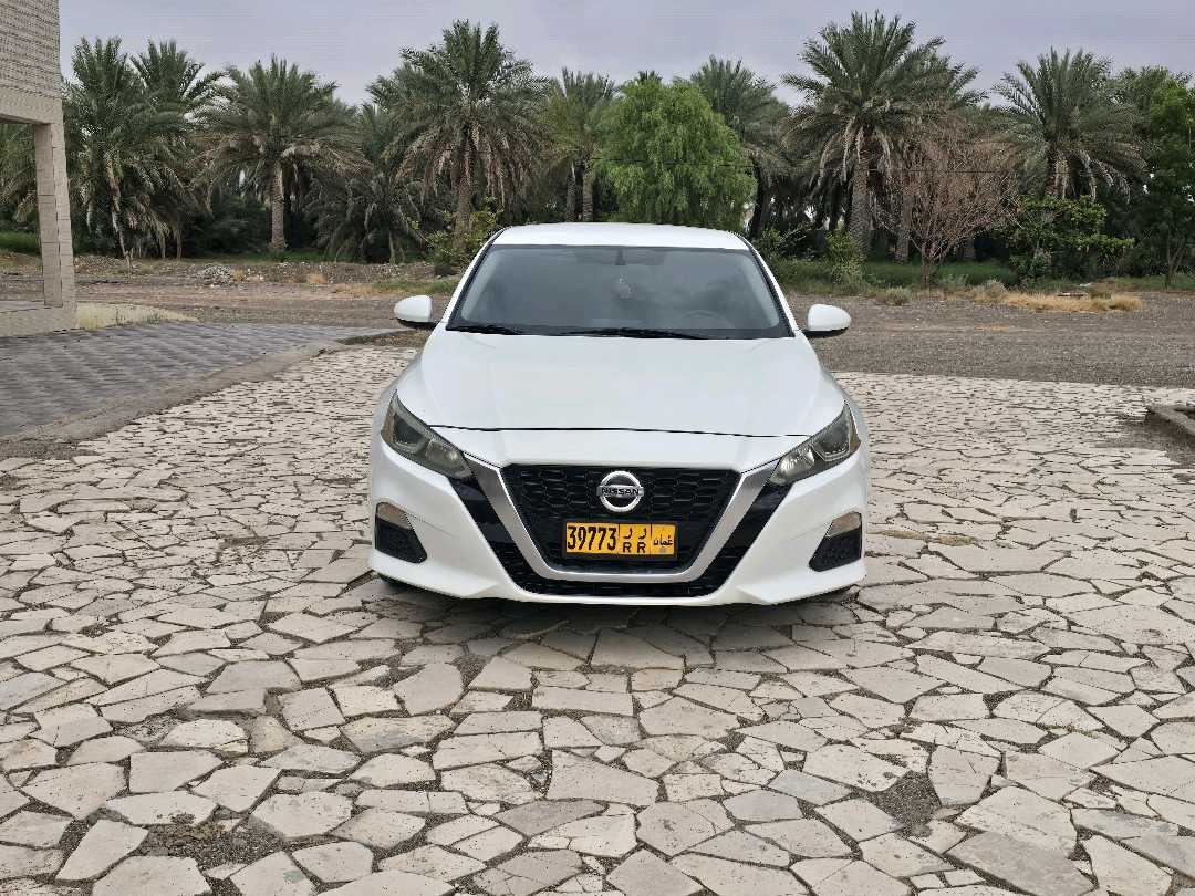 Car Image 2019 NISSAN ALTIMA S