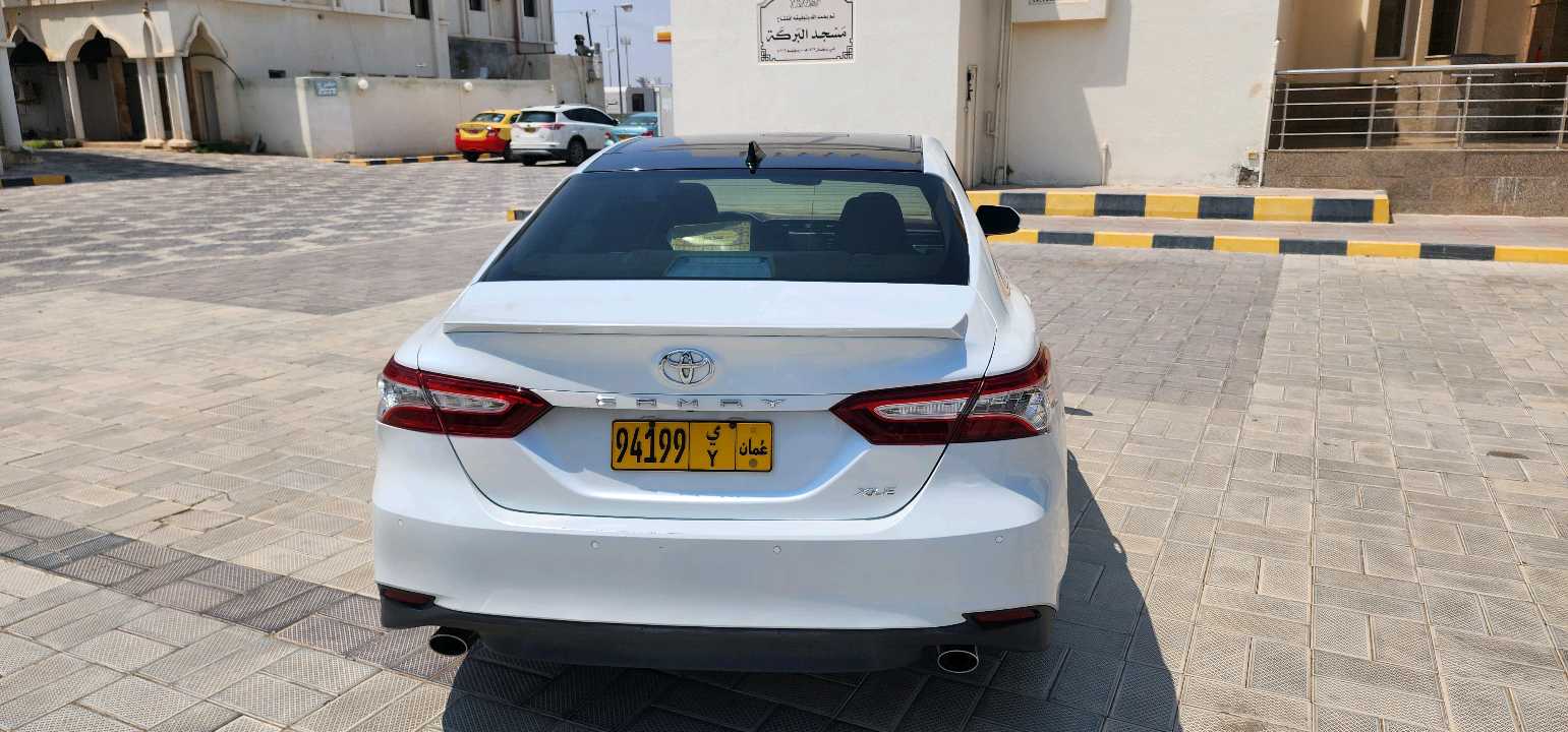 Car Image 2018 TOYOTA CAMRY XLE