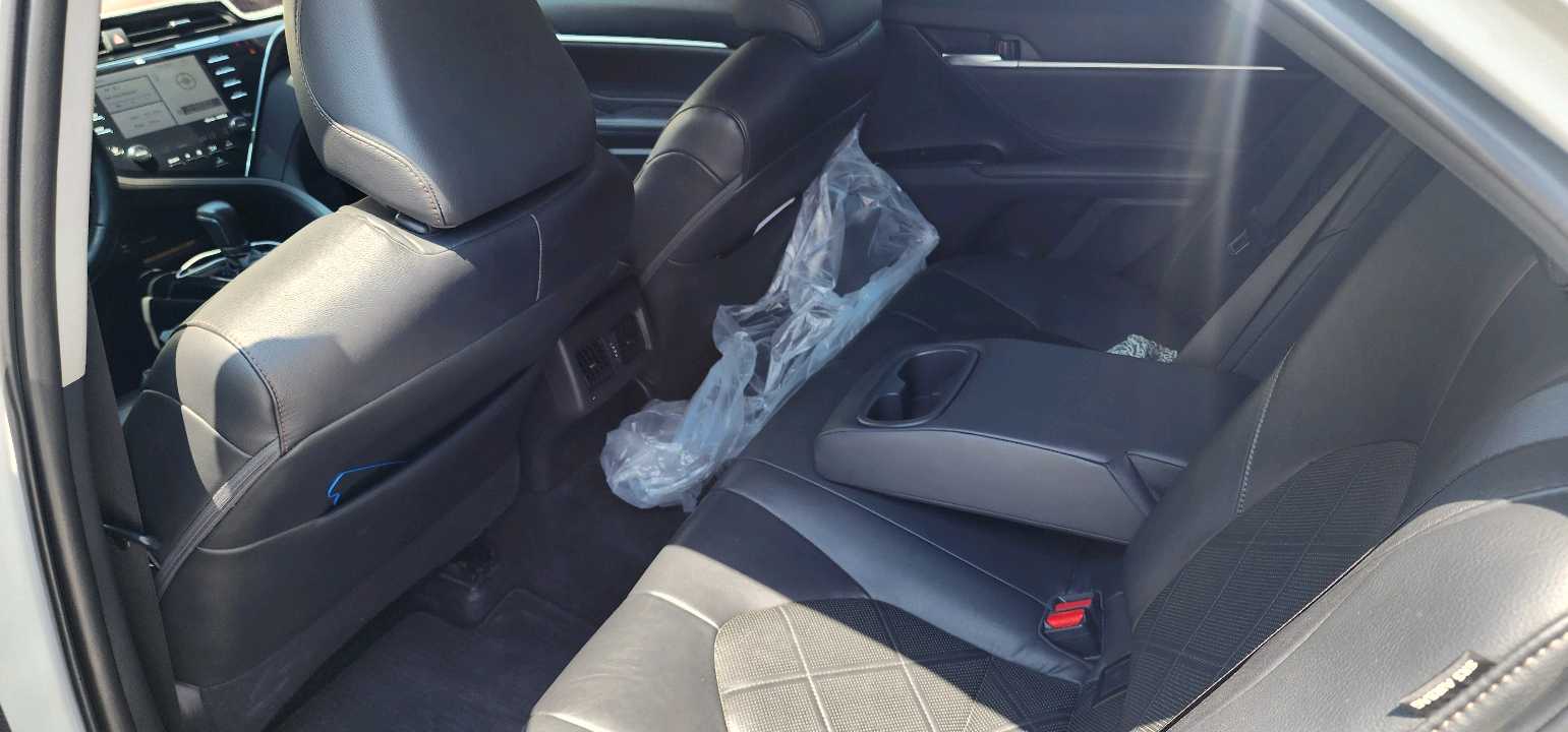 Car Image 2018 TOYOTA CAMRY XLE
