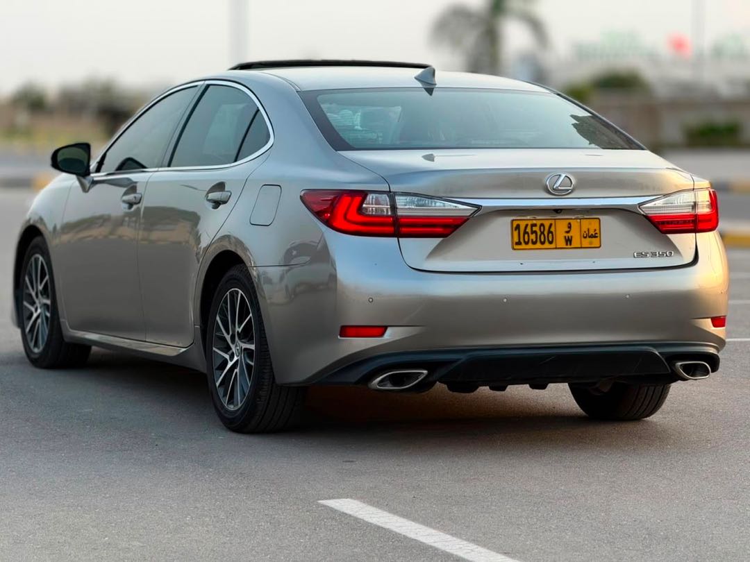 Car Image 2017 LEXUS ES 350