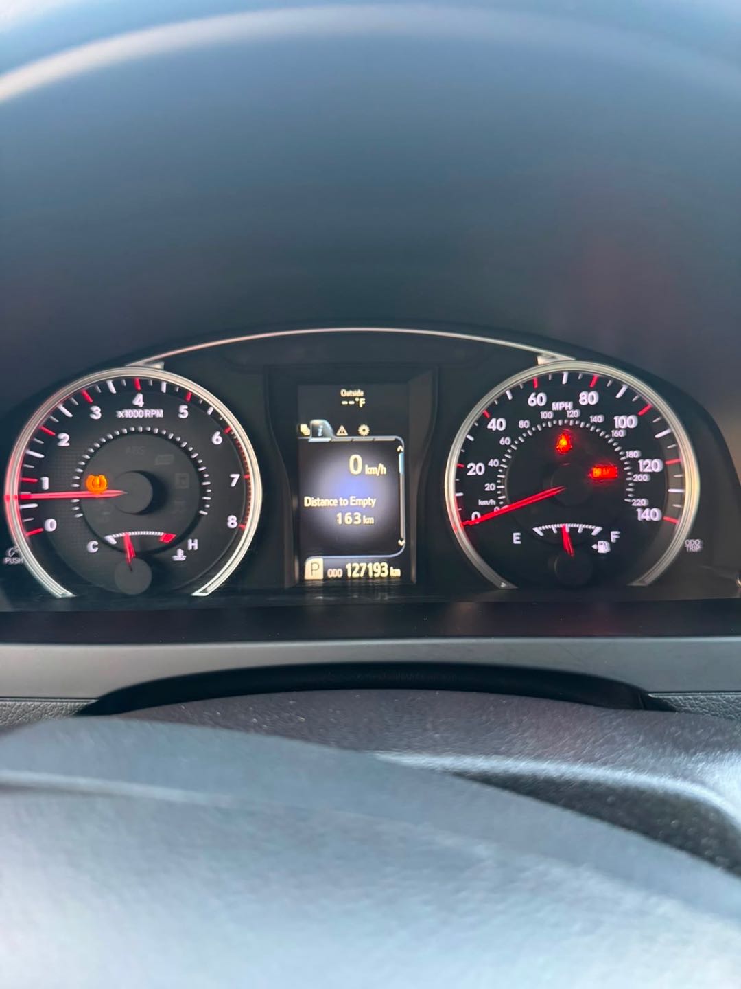 Car Image 2017 TOYOTA CAMRY SE
