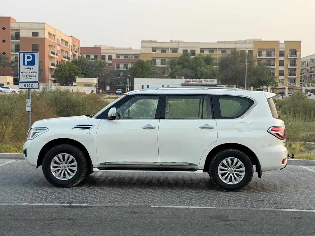 Car Image 2014 NISSAN PATROL SE