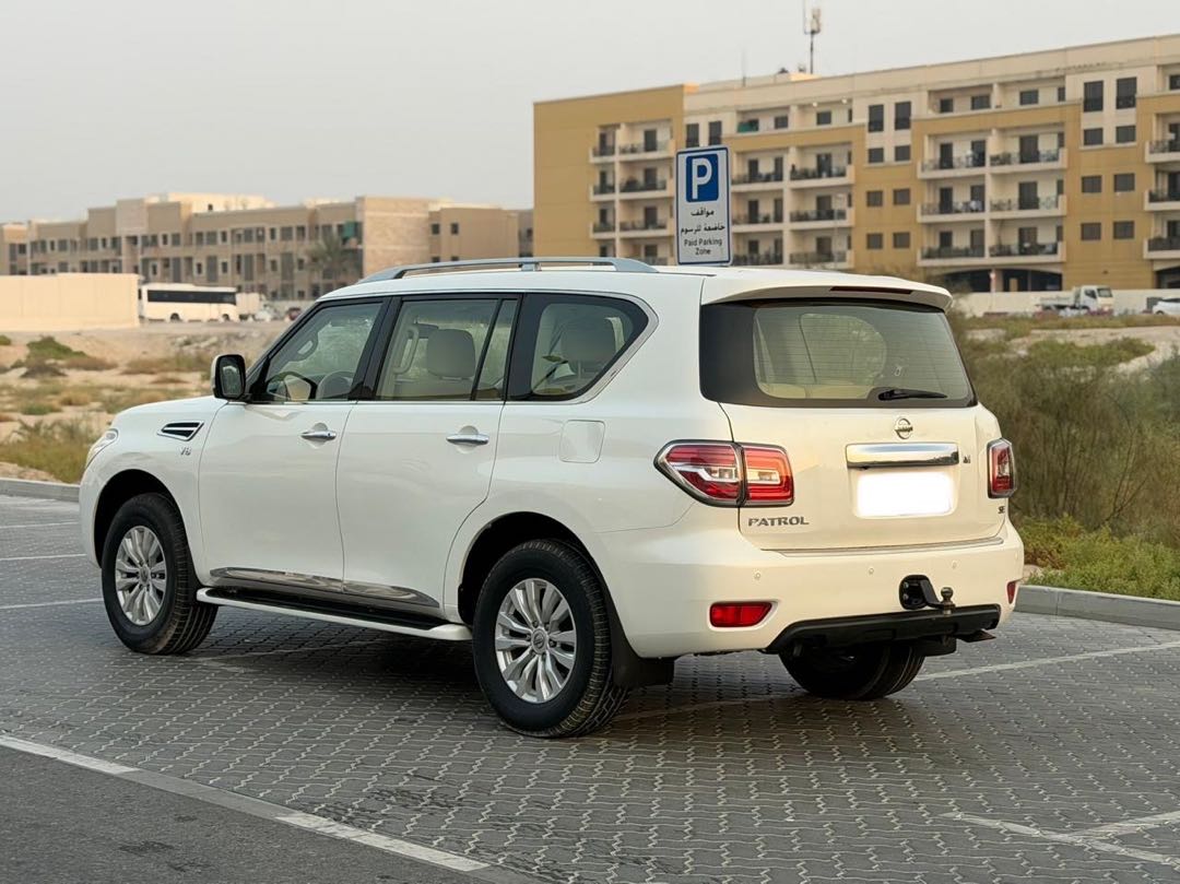 Car Image 2014 NISSAN PATROL SE