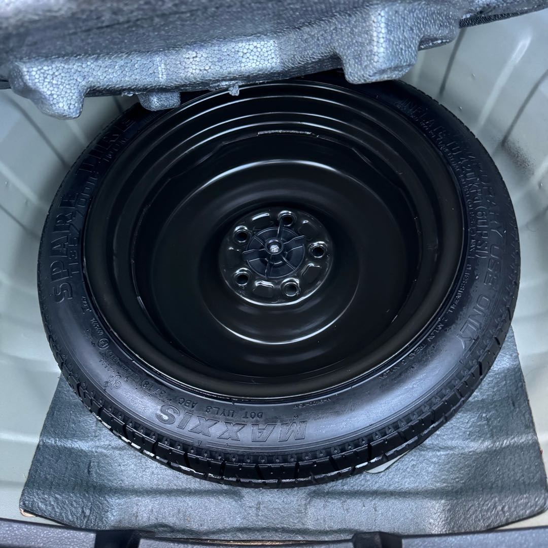 Car Image 2019 NISSAN ALTIMA SV