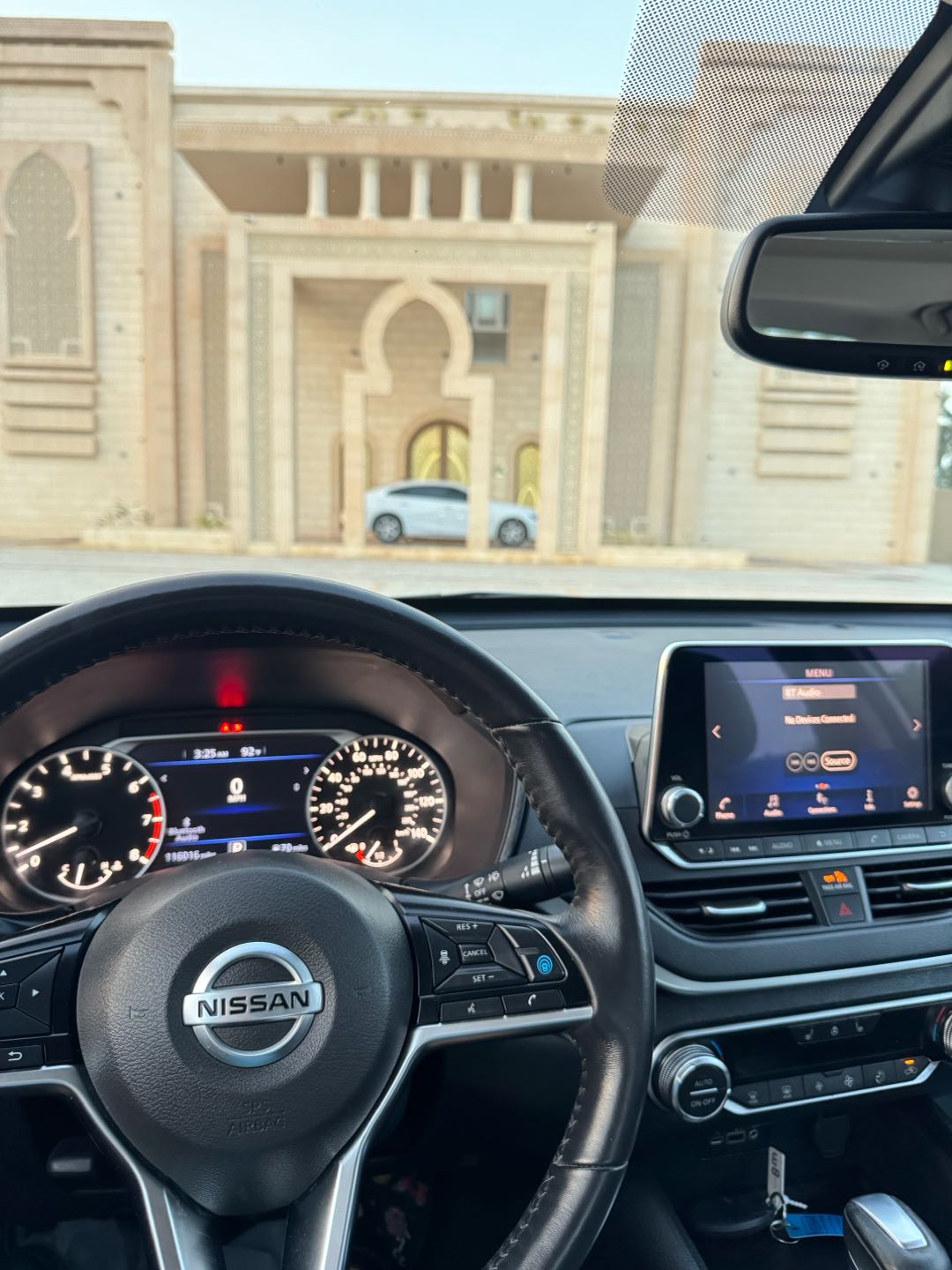 Car Image 2019 NISSAN ALTIMA SV