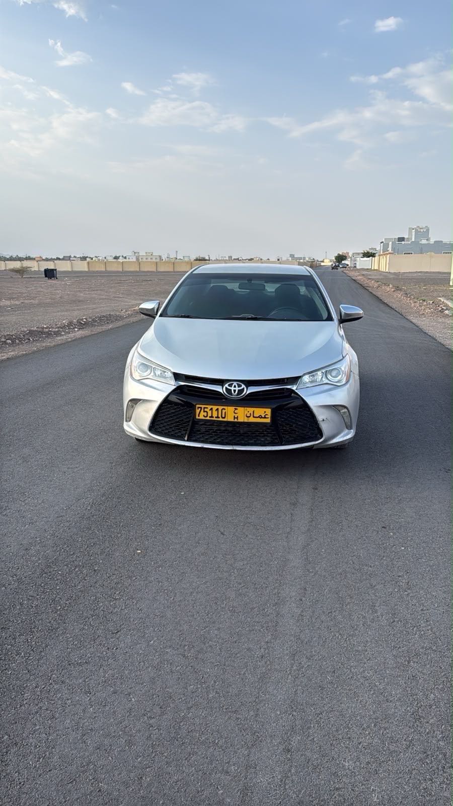 Car Image 2016 TOYOTA CAMRY SE
