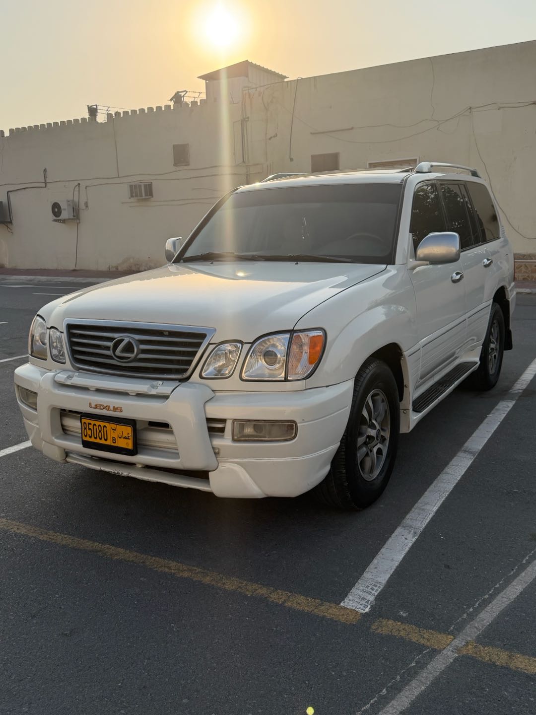 Car Image 1998 LEXUS LX 470