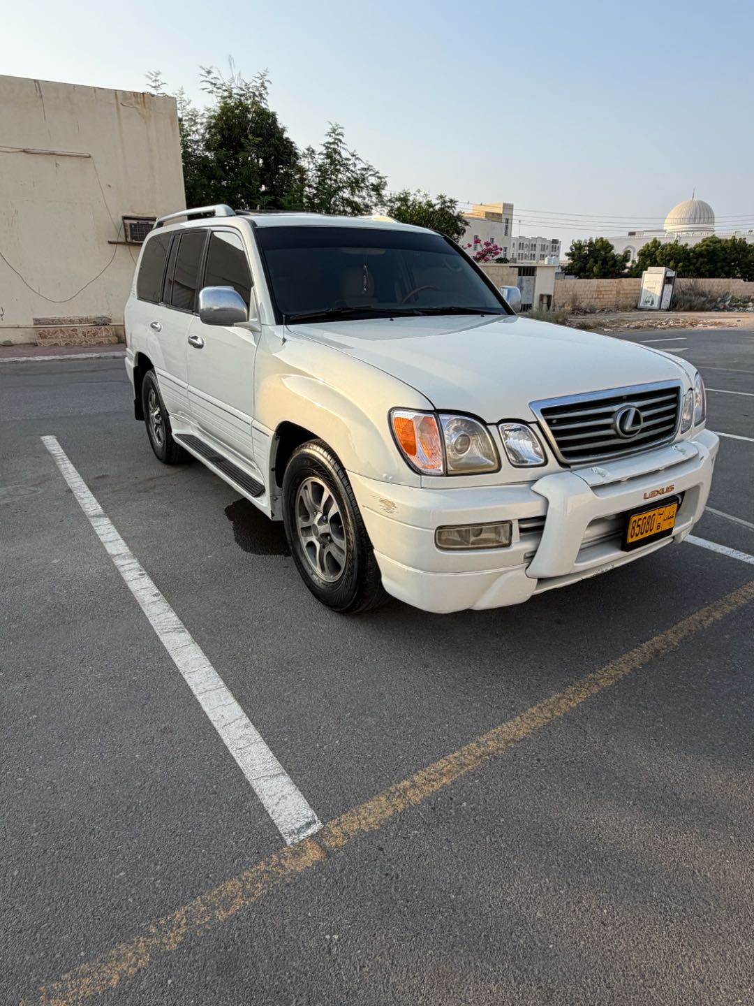 Car Image 1998 LEXUS LX 470