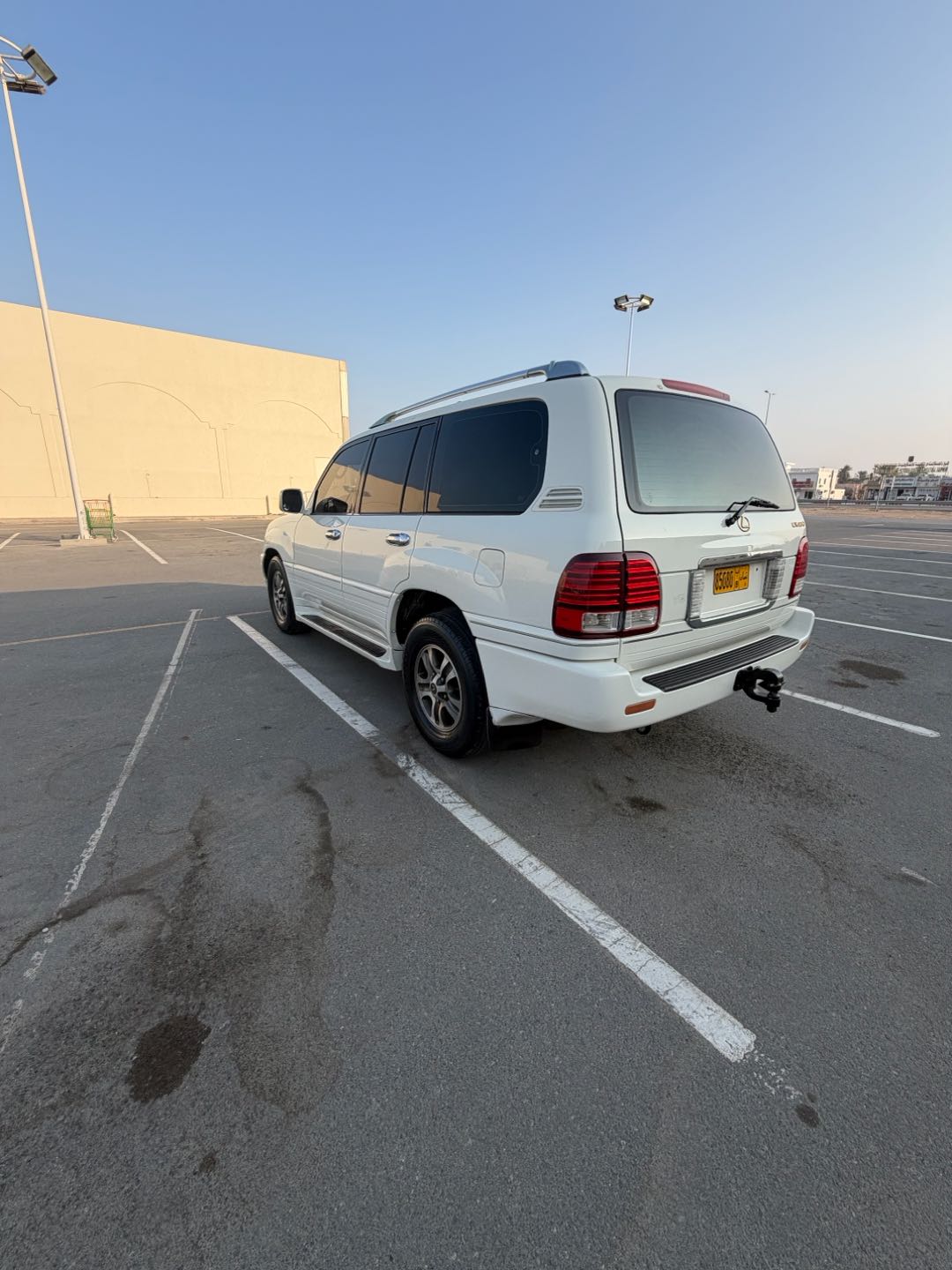 Car Image 1998 LEXUS LX 470