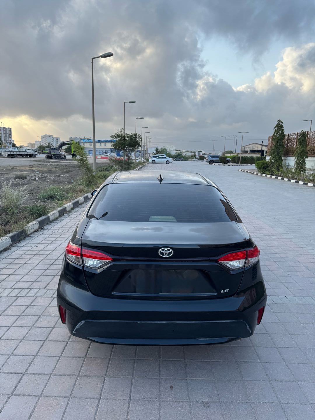 Car Image 2020 TOYOTA COROLLA LE