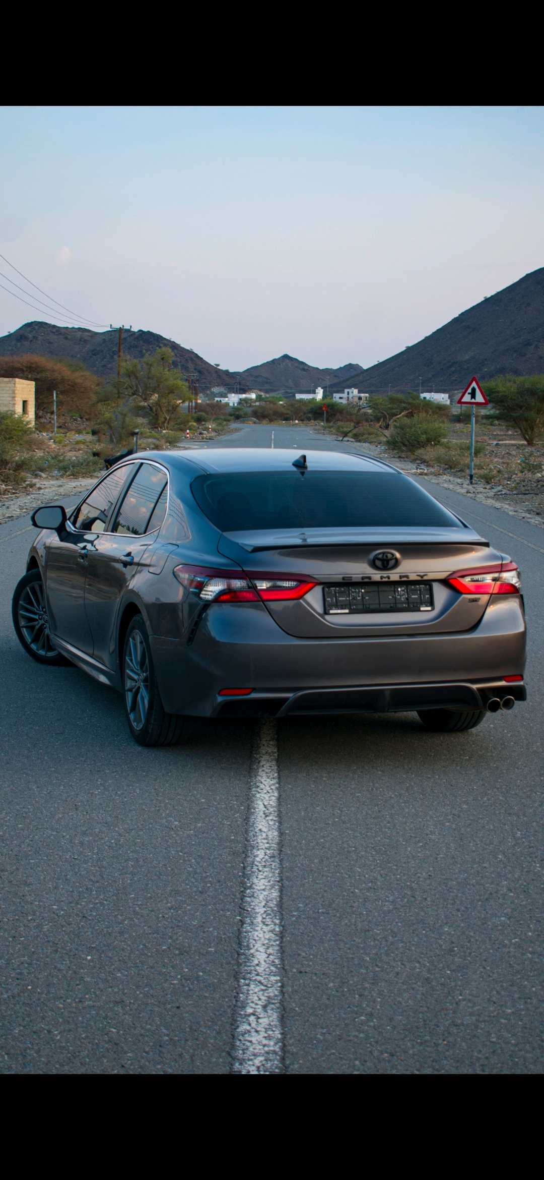 Car Image 2021 TOYOTA CAMRY SE