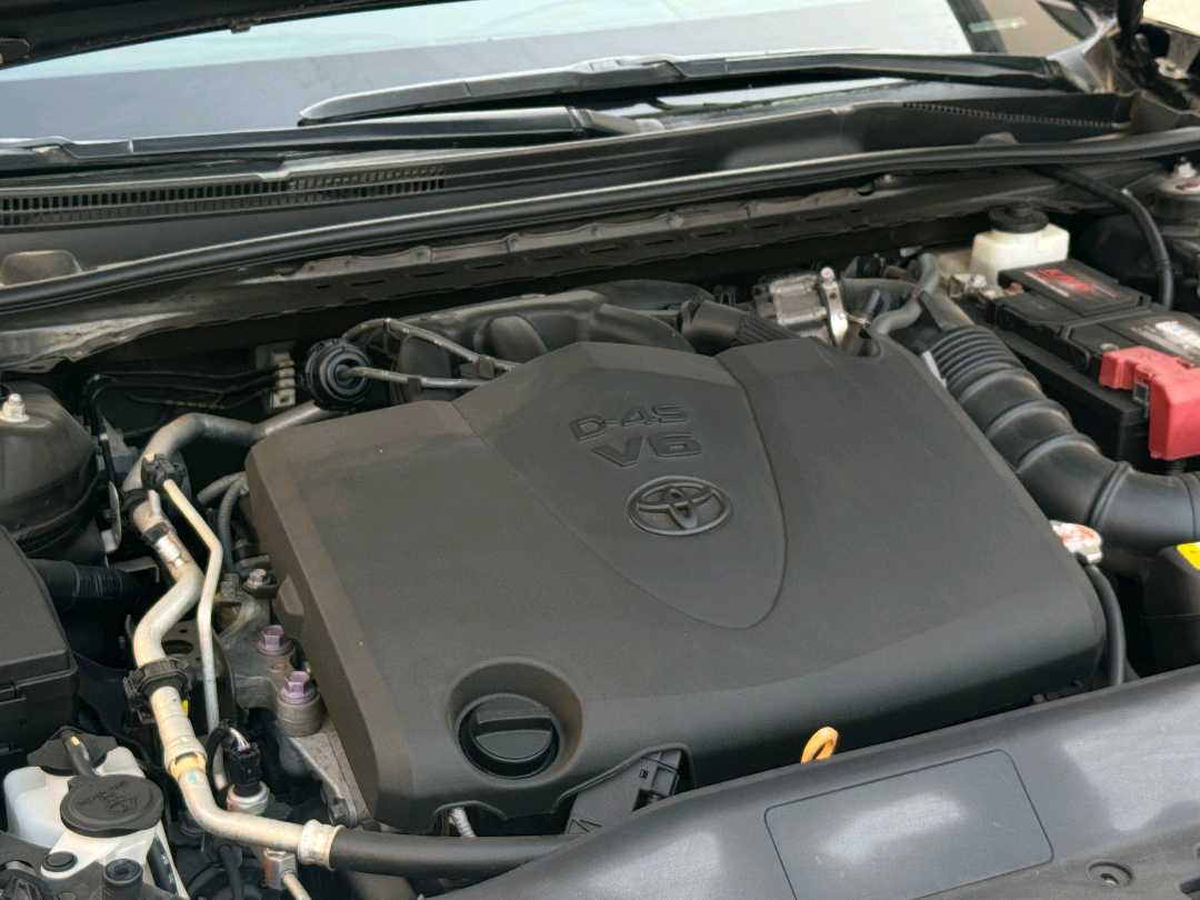Car Image 2020 TOYOTA CAMRY XLE
