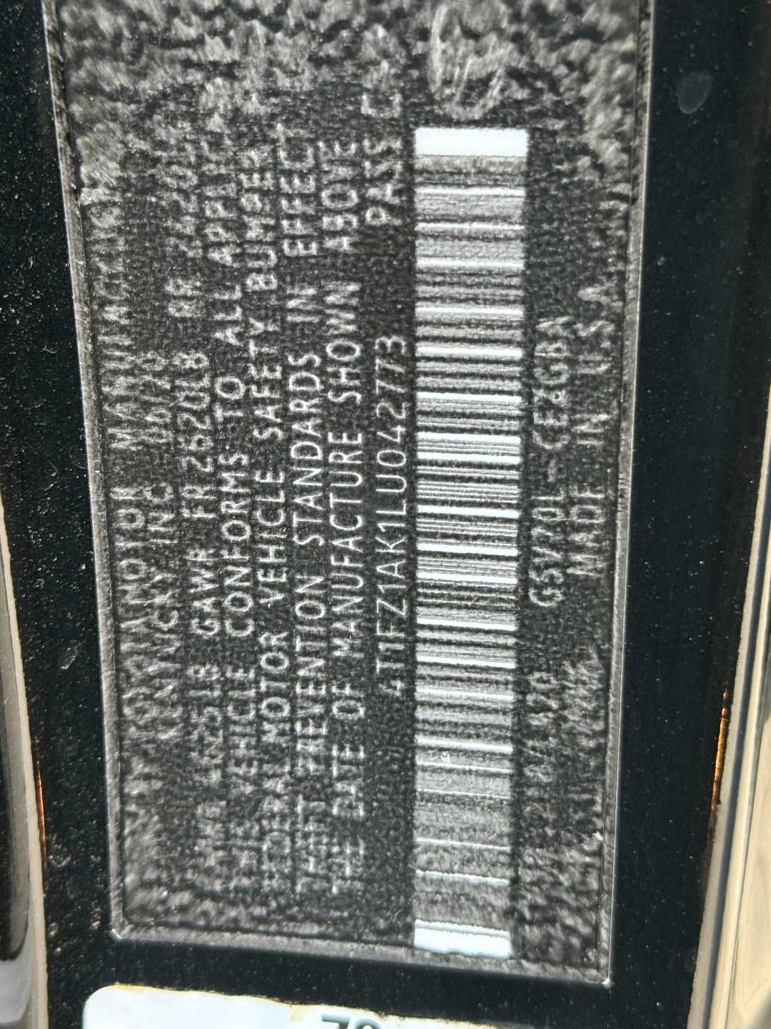 Car Image 2020 TOYOTA CAMRY XLE