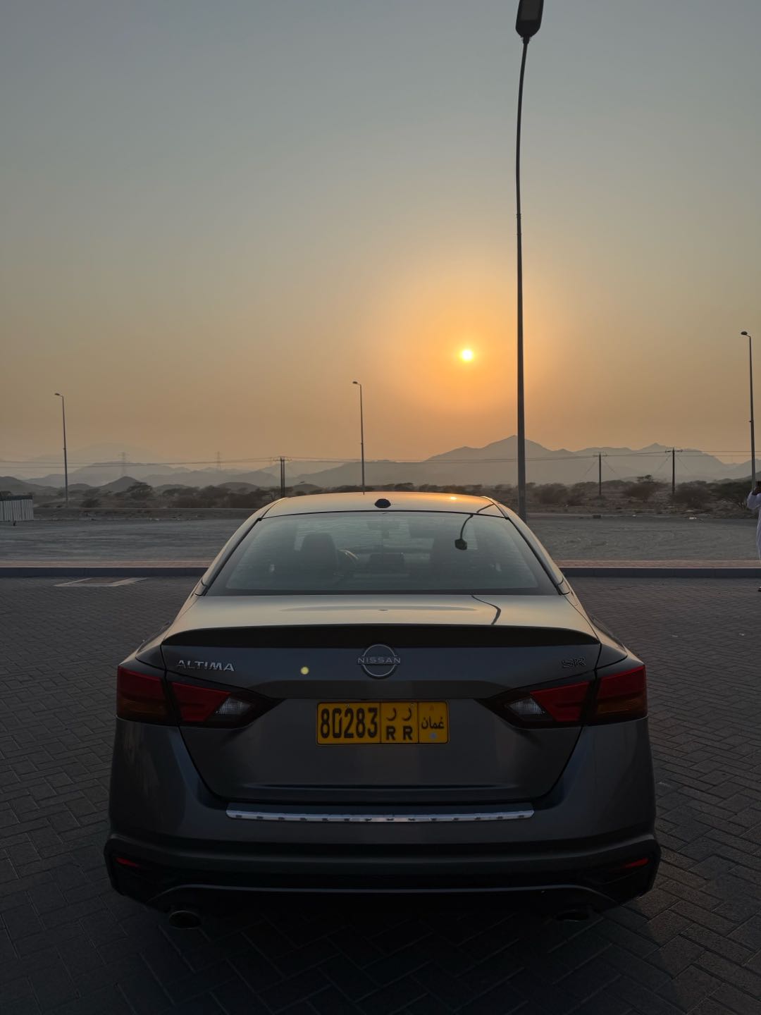 Car Image 2019 NISSAN ALTIMA SR