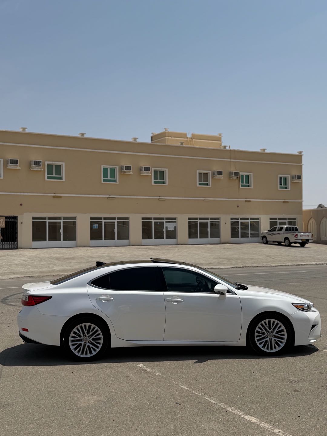 Car Image 2018 LEXUS ES 350