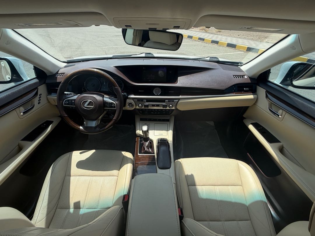 Car Image 2018 LEXUS ES 350