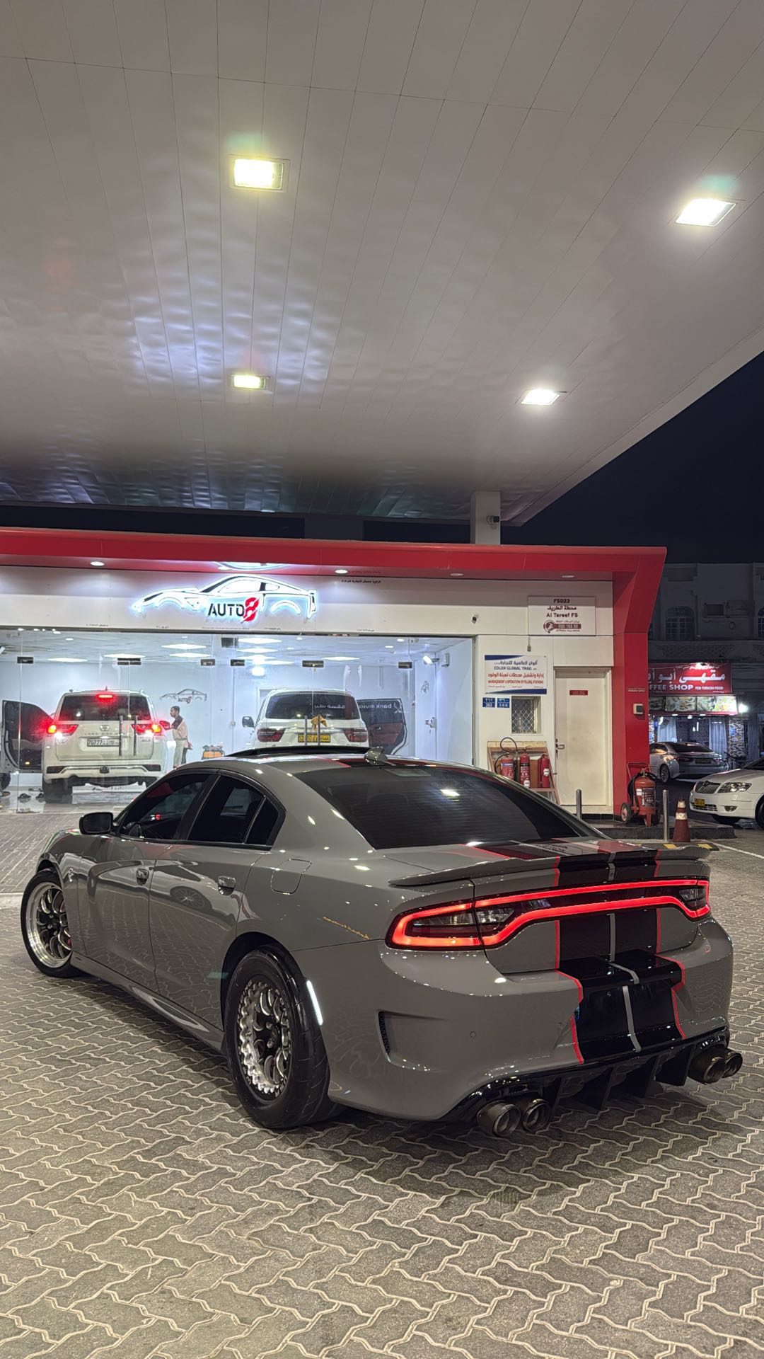 Car Image 2019 DODGE CHARGER HELLCAT