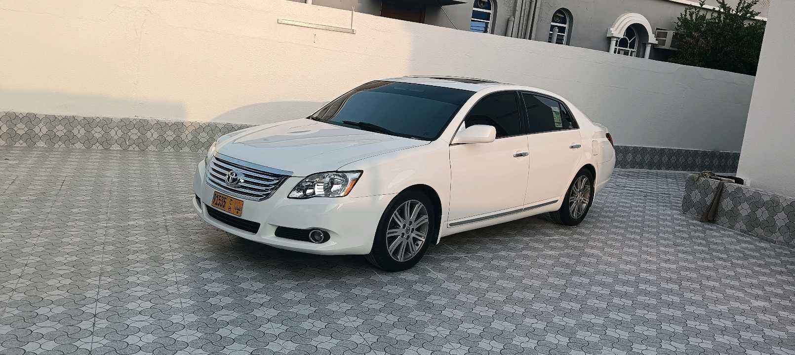 Car Image 2006 TOYOTA AVALON XLE