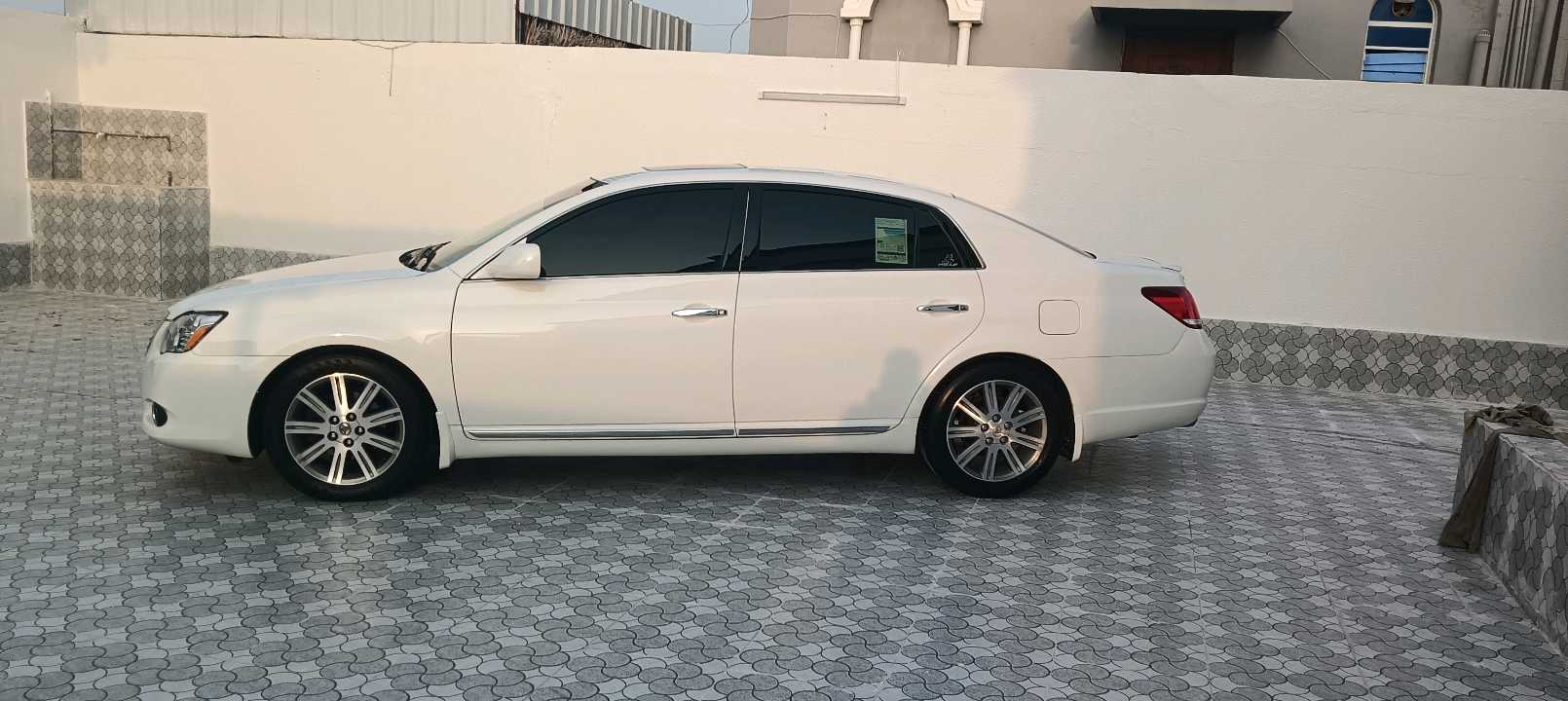 Car Image 2006 TOYOTA AVALON XLE