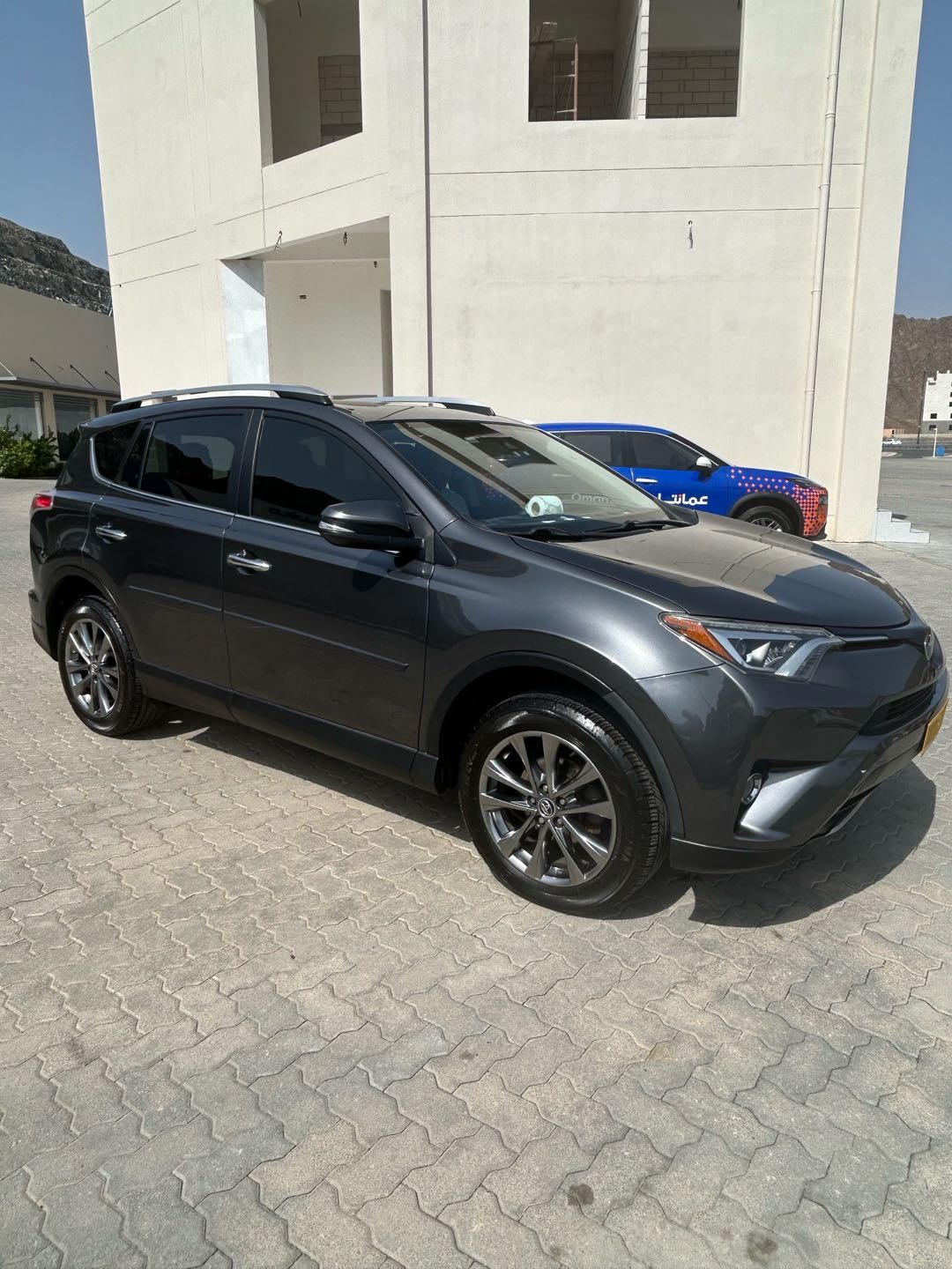 Car Image 2018 TOYOTA RAV4 LIMITED