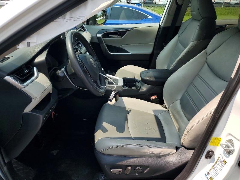 Car Image 2019 TOYOTA RAV4 PREMIUM