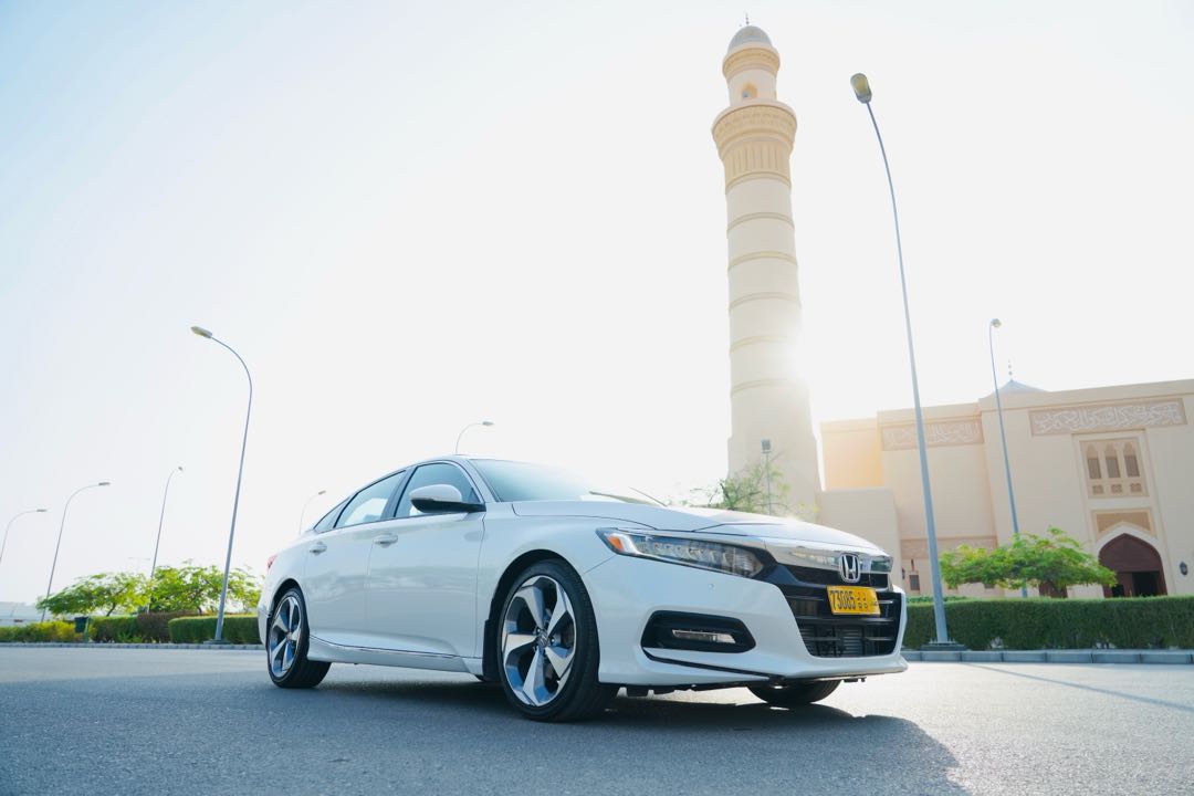 Car Image 2018 HONDA ACCORD TOURING