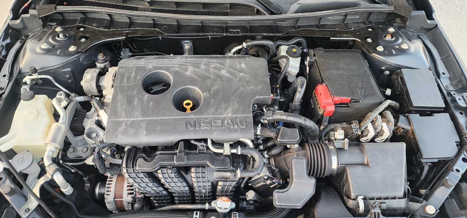 Car Image 2020 NISSAN ALTIMA SR