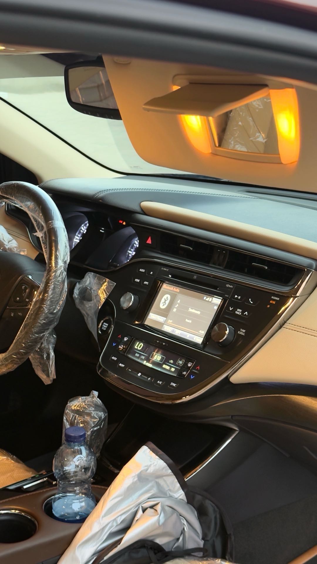 Car Image 2018 TOYOTA AVALON LIMITED
