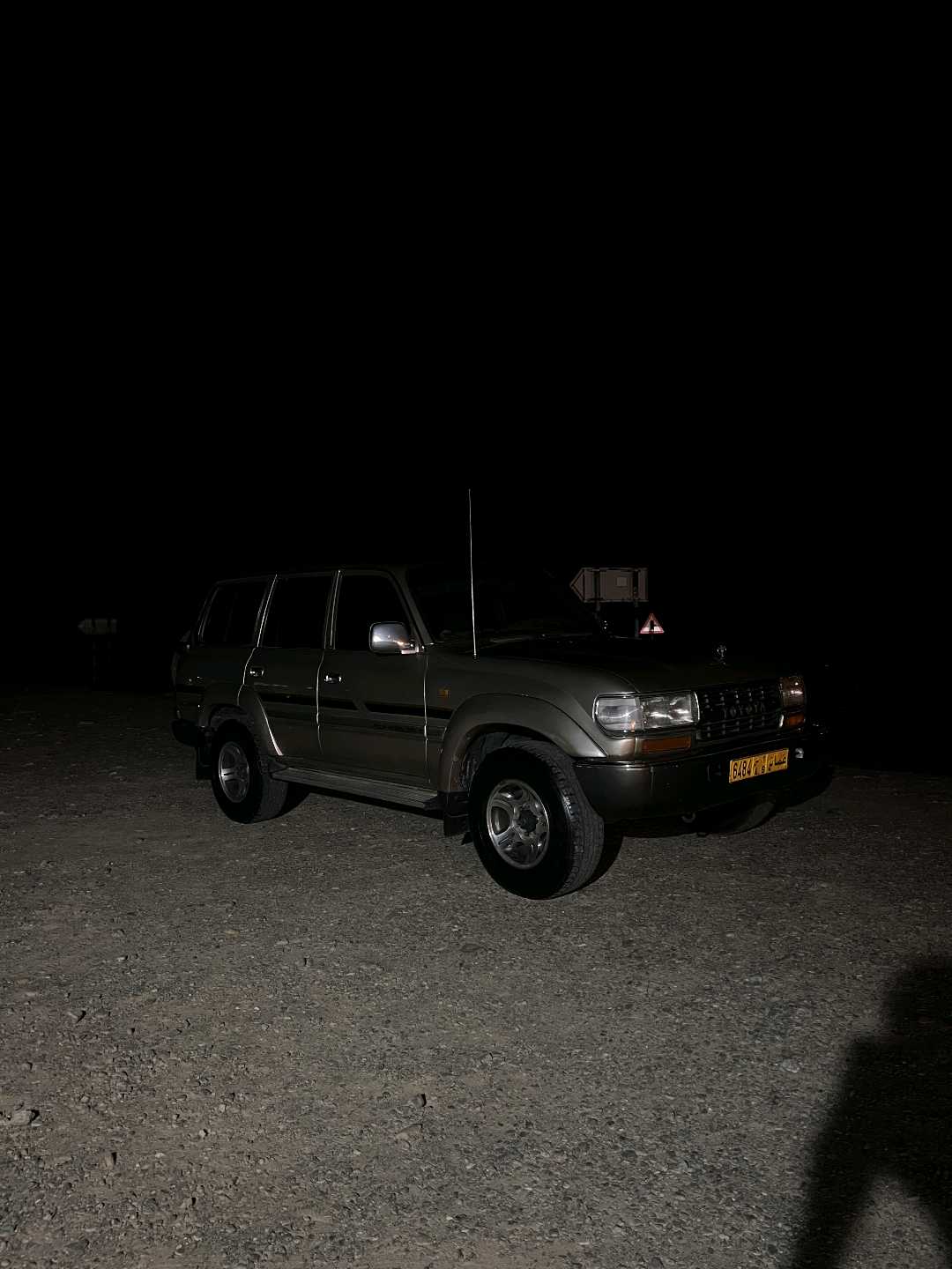 Car Image 1992 TOYOTA LAND CRUISER GX.R