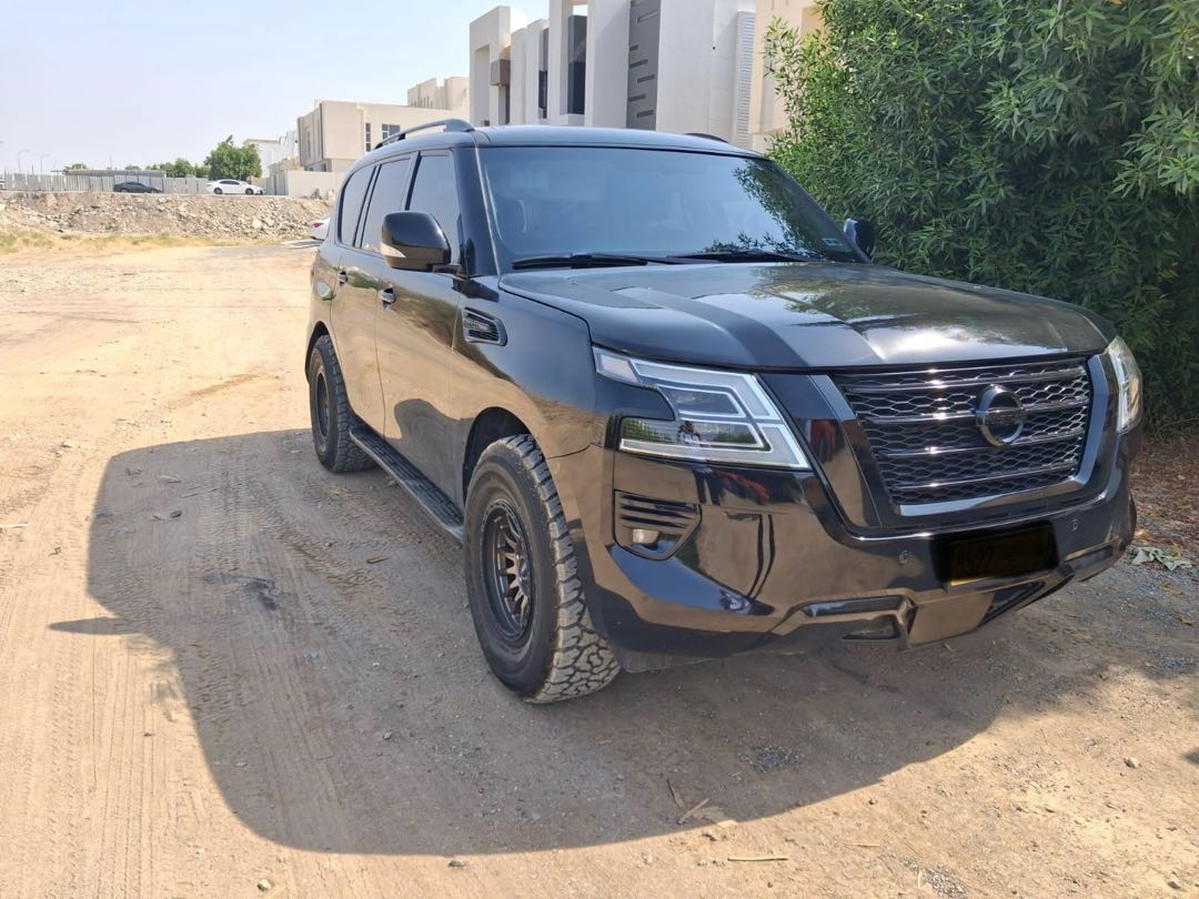 Car Image 2017 NISSAN PATROL 