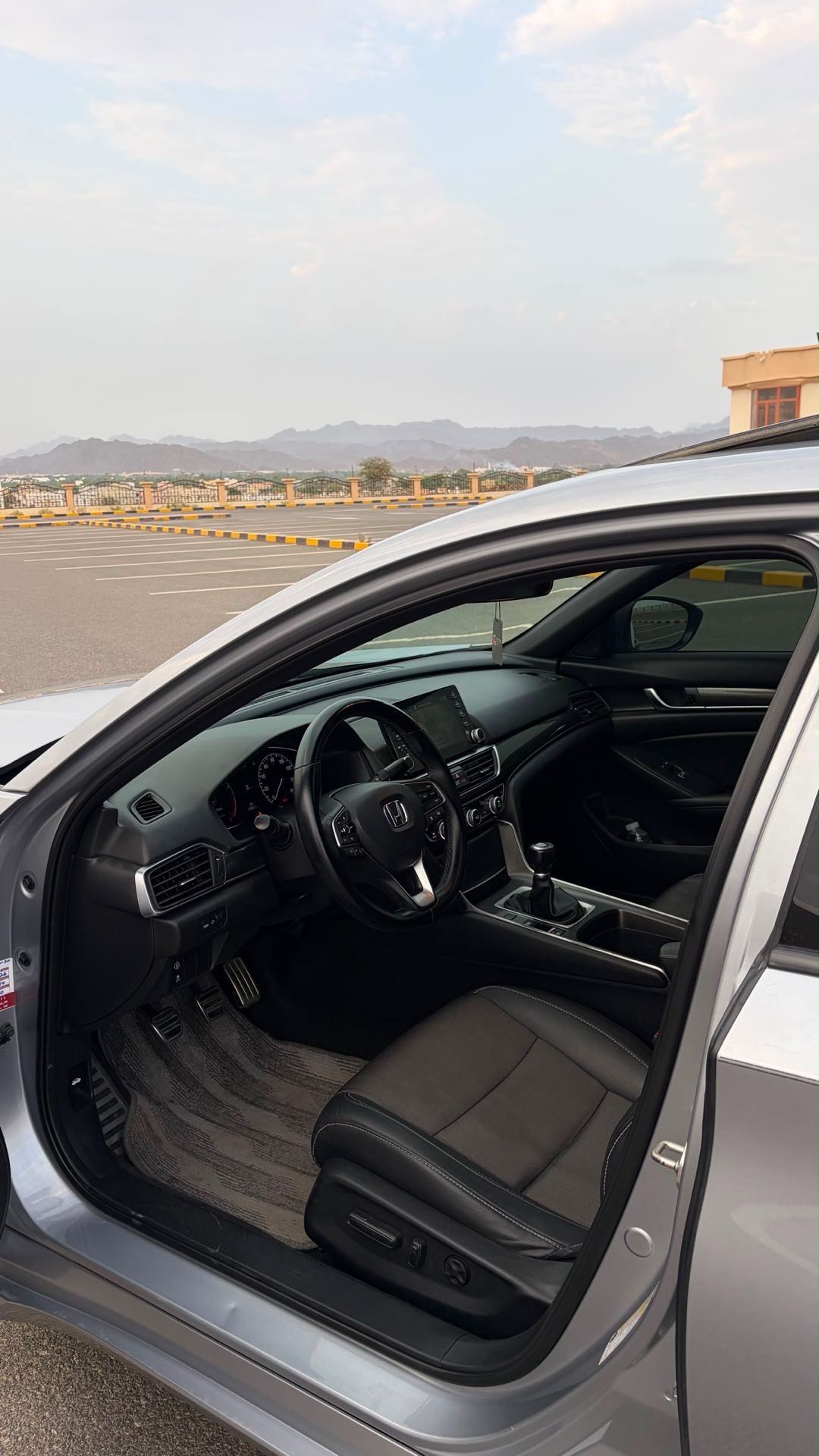 Car Image 2019 HONDA ACCORD SPORT