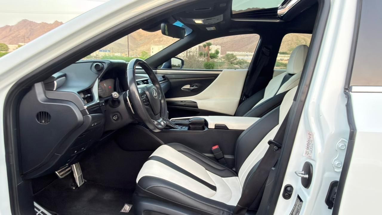Car Image 2019 LEXUS ES F-sport