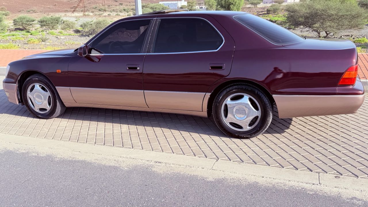Car Image 1998 LEXUS LS 400
